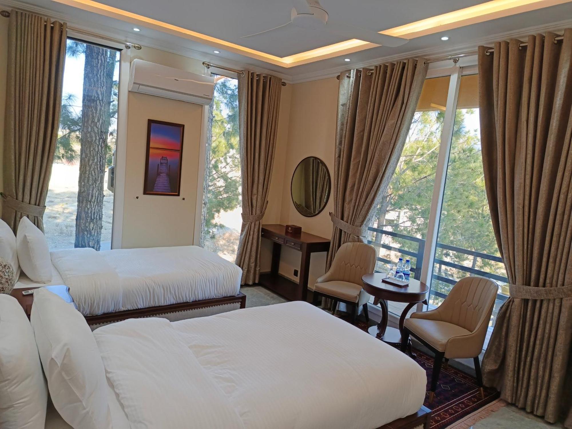 Hidden Hills Hotel & Resort Mansehra Exterior photo