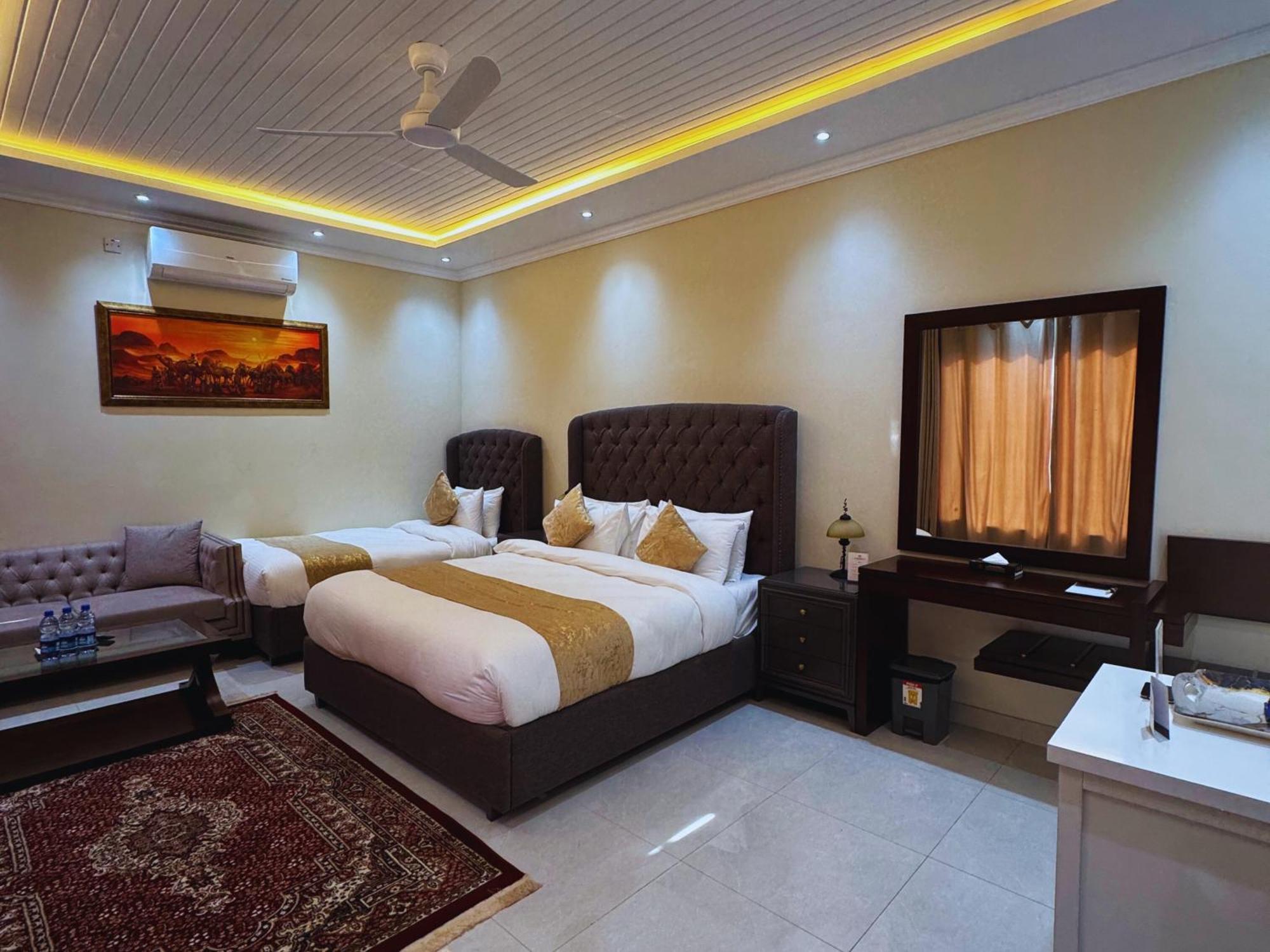 Hidden Hills Hotel & Resort Mansehra Exterior photo