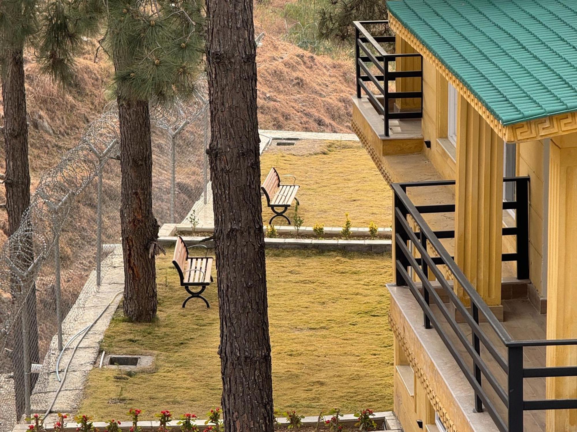 Hidden Hills Hotel & Resort Mansehra Exterior photo