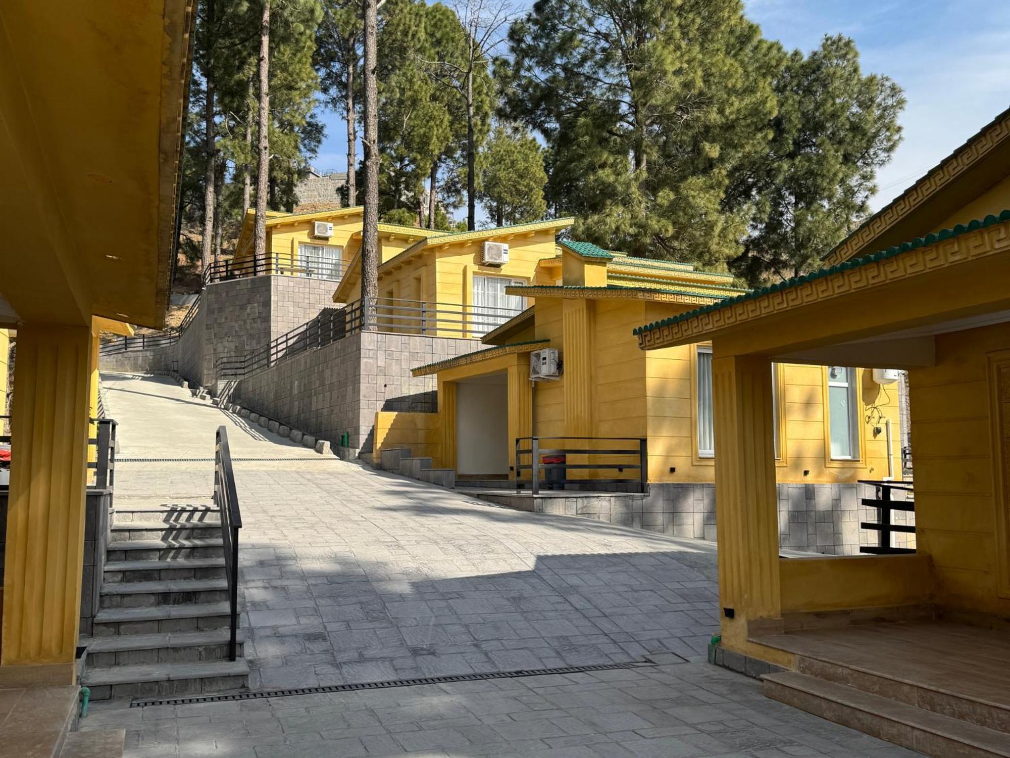 Hidden Hills Hotel & Resort Mansehra Exterior photo