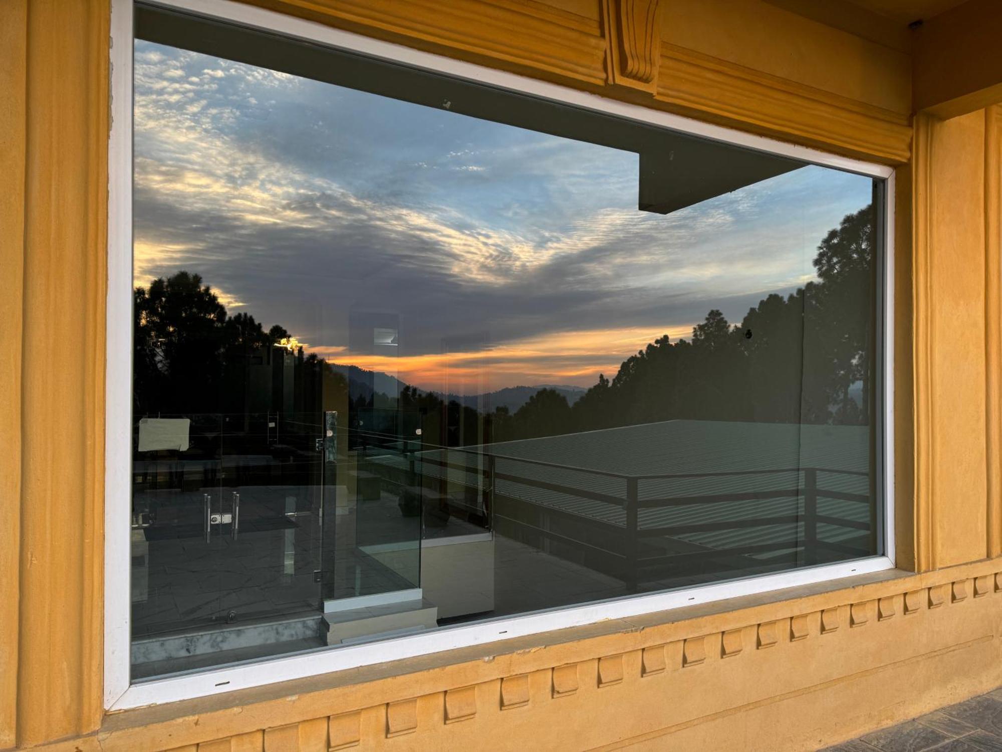 Hidden Hills Hotel & Resort Mansehra Exterior photo